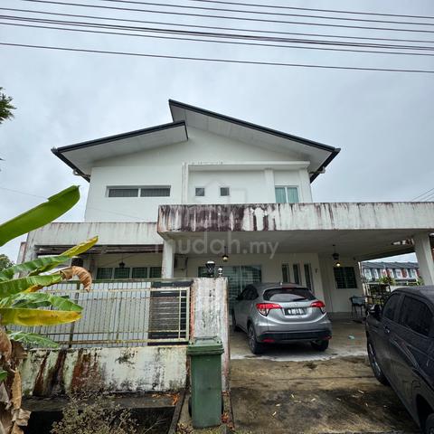 DOUBLE STOREY CORNER TERRACE HOUSE FOR SALE At Muara Tuang, 1