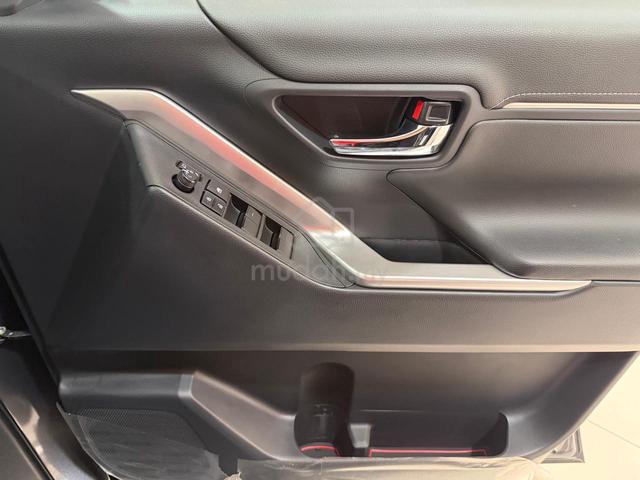 2023 Toyota INNOVA 2.0 ZENIX V (27K KM Only) - 4