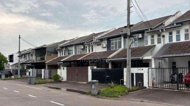 Gelang Patah Taman Nusantara Prima Jalan Prima Double Storey House 1