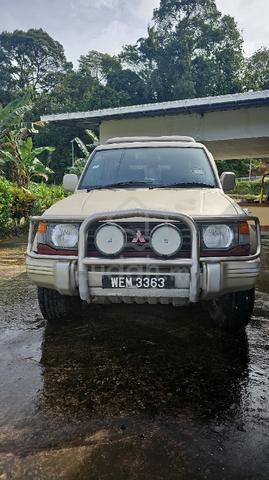 1996 Mitsubishi PAJERO 2.5 (M) - 3