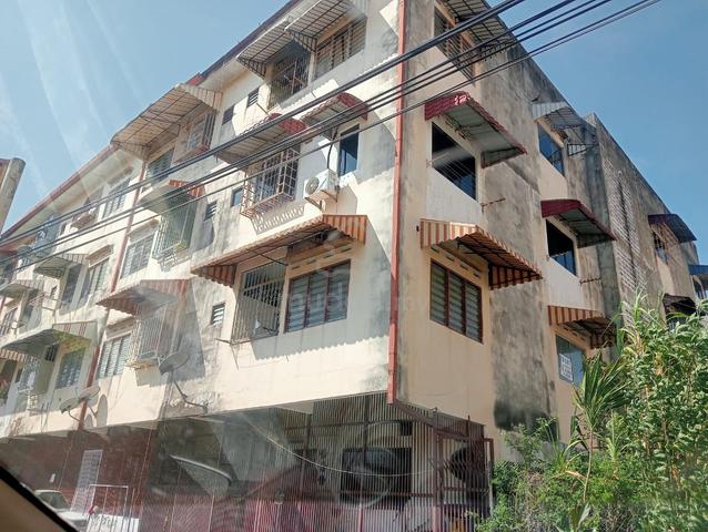 Rumah Pangsa Bukit Cina 1