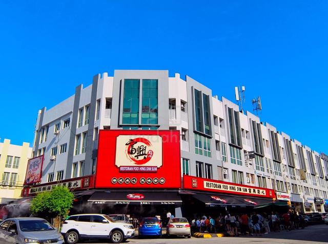 Super Prime Corner Shop Showroom – Bandar Puteri Puchong with Lift 1