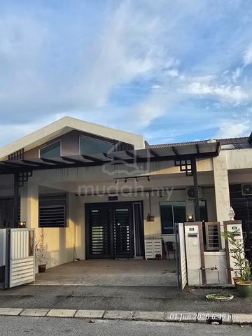 Rumah Cantik Taman Klebang Tropika 1