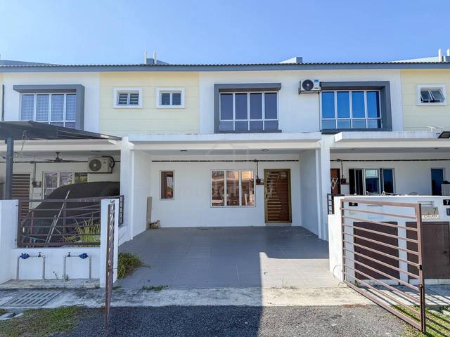 NICE RENOVATED! BRAND NEW!@Double Storey Taman Semarak Warisan, Sepang 1