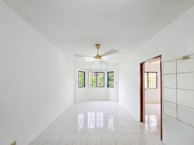 Impian Apartment 1