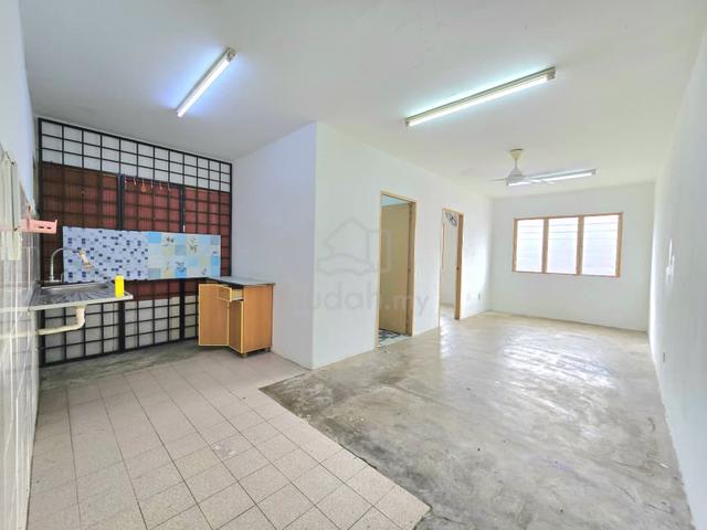 Apartment Lestari (Damansara Damai) 1