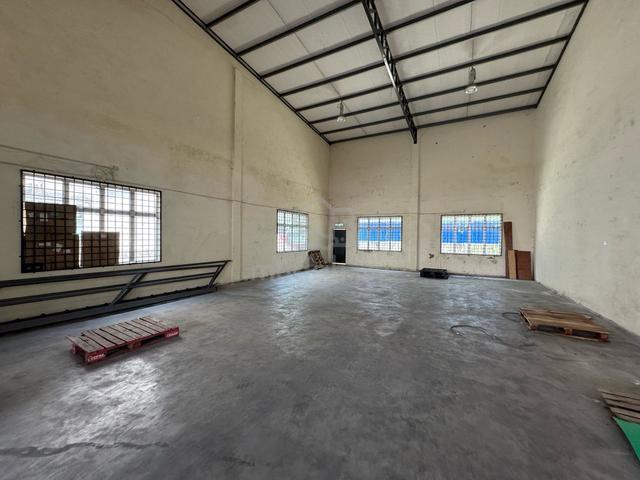 1.5 storey semi-d factory, Batu Berendam for rent 1