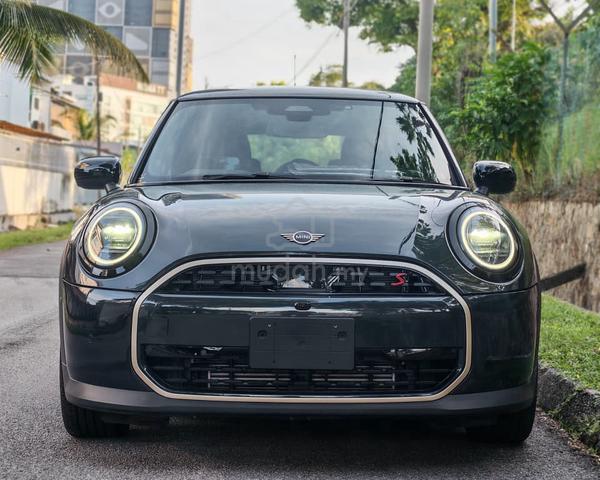 SUPERB FULL SPEC MINI 2025 Mini COOPER 2.0 S F66 - 3