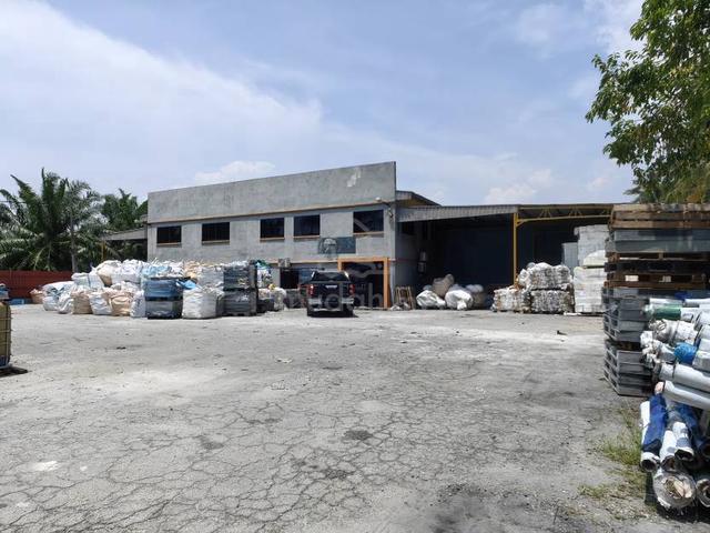 Industry Land With 16000sf Warehouse And Office Kuala Selangor 1