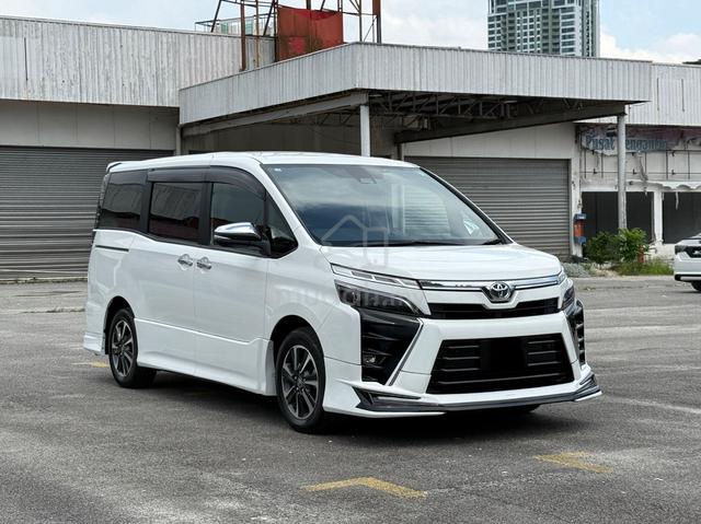 2021 Toyota VOXY 2.0 ZS KIRAMEKI III (A) - 1