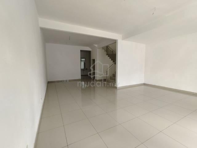 Kulai ioi double storey 5beds brand new  1