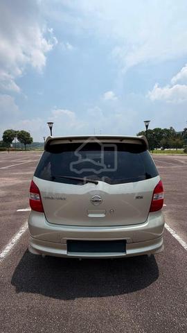 2012 Nissan GRAND LIVINA 1.6 IMPUL MC FACELIFT (A) - 5