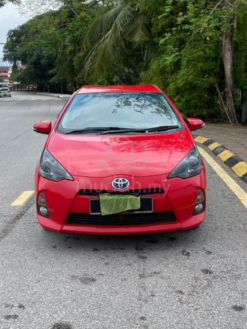 2012 Toyota PRIUS C 1.5 (HYBRID) (A) - 2