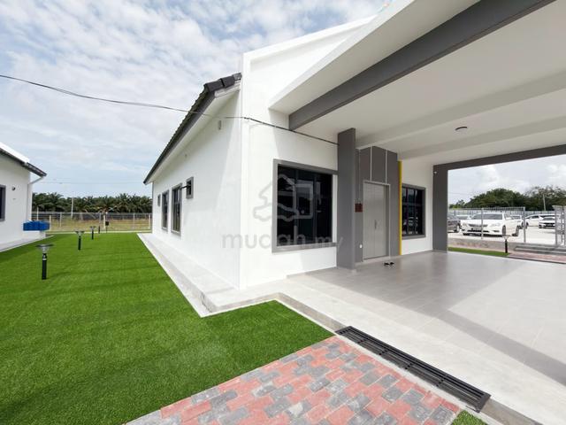 3 Bathroom Bumi Lot Freehold Single Storey Bungalow Ayer Molek Toll 1