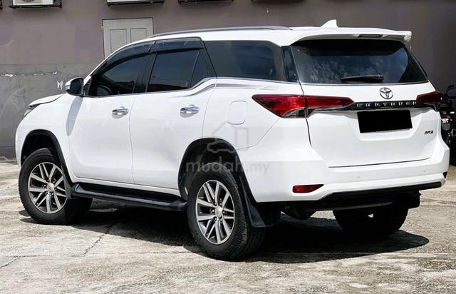 2018 Toyota FORTUNER 2.7 SRZ FACELIFT TRD 1Y-WRNTY - 3