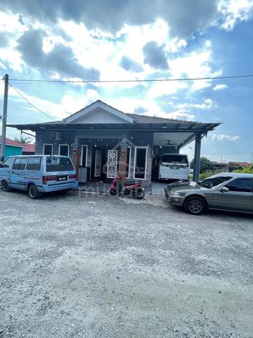 lot1942.Jalan kampung medan,Telok Panglima garang.selangor 1