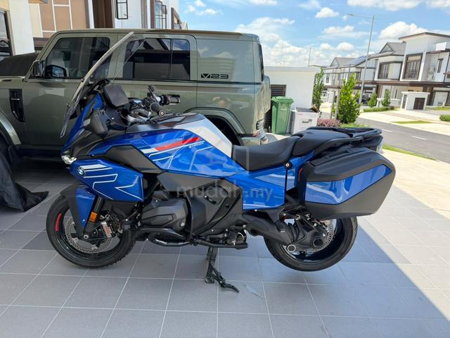 Bmw R 1300 RT low millage!! - photo 3 of 4