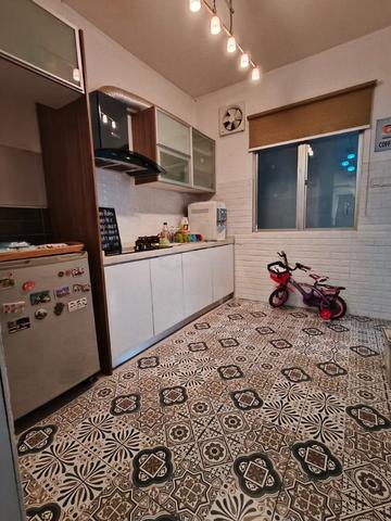 Rumah Cantik 3 Tingkat, Bangi 1
