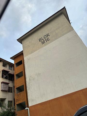 Taman Alam Perdana Aparment ,Puncak Aalam ,Selangor 1