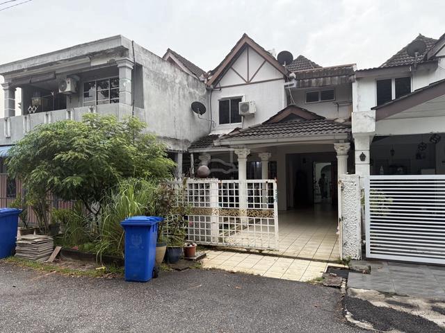[FACING GARDEN 20x70 RENO]Double Storey Terrace Seksyen 19 Shah Alam 1