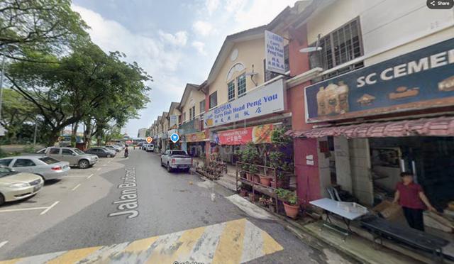 Taman Putra Budiman Ground Floor Shop Lot For Rent [Bare + Main Road] 1