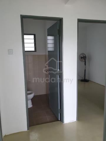 Mercury Apartment 4