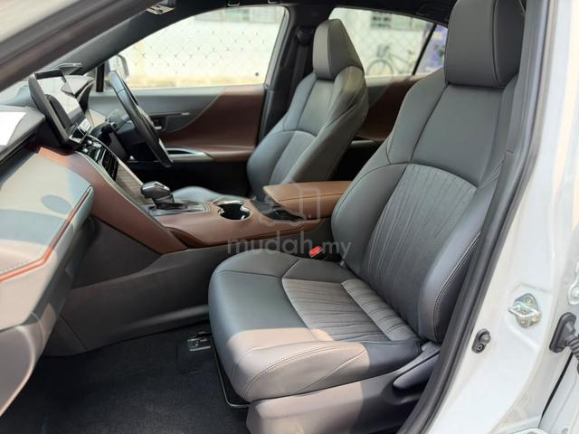 2024 Toyota HARRIER 2.0 Z Magic Roof,Ori Duck Tail - 3