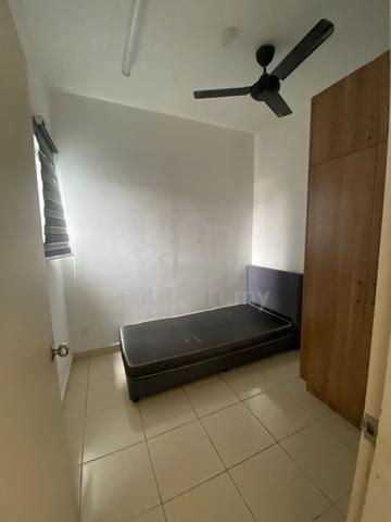 Alanis residence (bilik single) 1