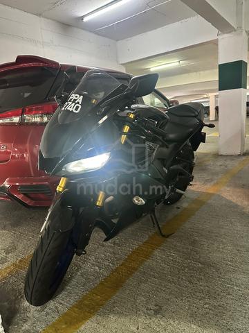 Yamaha R25 V2 - good condition mileage 15K KM - photo 2 of 4