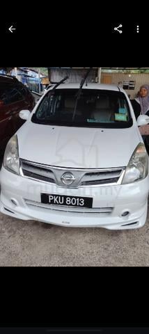 2012 Nissan GRAND LIVINA 1.6 IMPUL (A) - 1