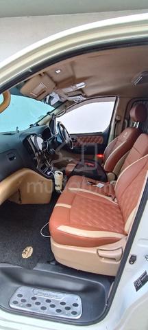2011 Hyundai GRAND STAREX 2.5 ROYALE (A) - 5