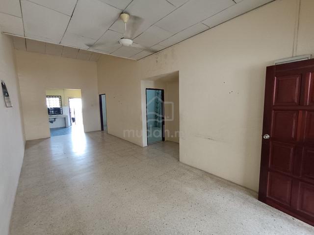 Jalan Harmoni, Taman Desa Skudai, Skudai, Single Storey, unfurnished 1