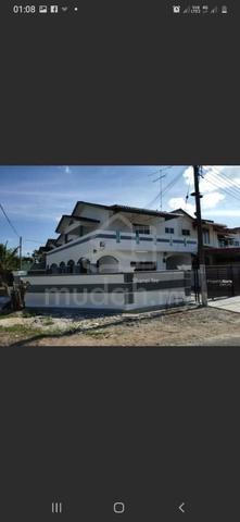 Double Storey Terrace House corner lot for Rent 1