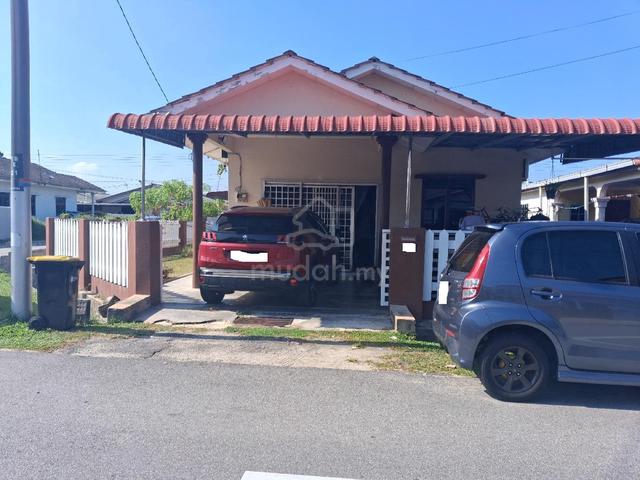 MURAH CORNER LOT RENOVATED Banglo 1 Tingkat Taman Berpadu Sitiawan 1
