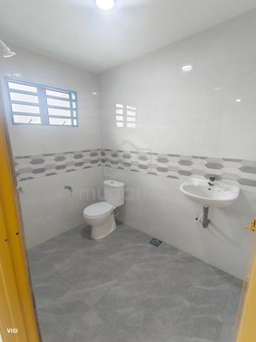 Menglembu Taman Kledang [Fully Renovated & Refurbished] Double Storey 5
