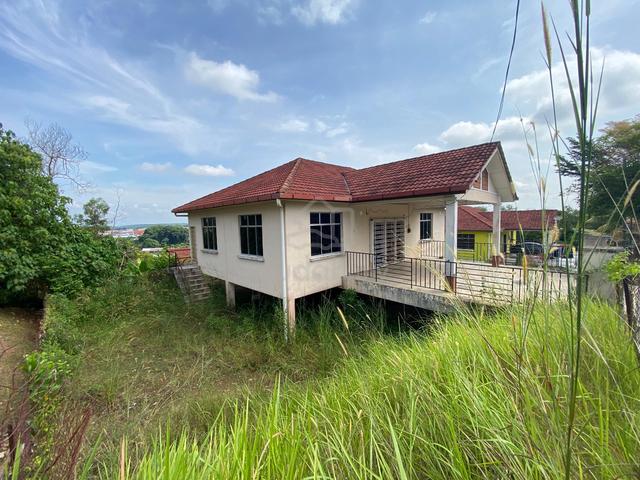 BANGLO 5403 SQ FT !! Bebas Banjir ,, Taman Sagumpas 3 1