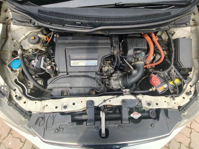 2013 Honda CIVIC 1.5 (HYBRID) (A) - 5