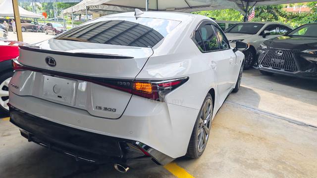 2022 Lexus IS300 2.0 F-SPORT (A) 8 YEARS WRNTY - 3