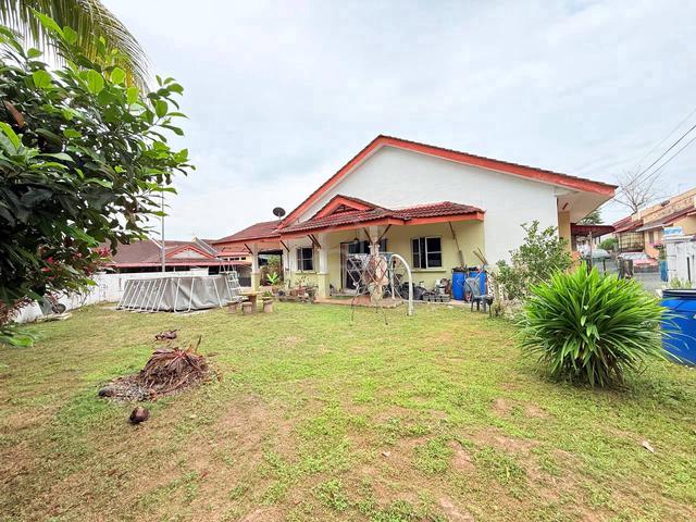 4327 SQFT & CORNER LOT Teres 1 Tingkat Warisan Puteri Seremban 1