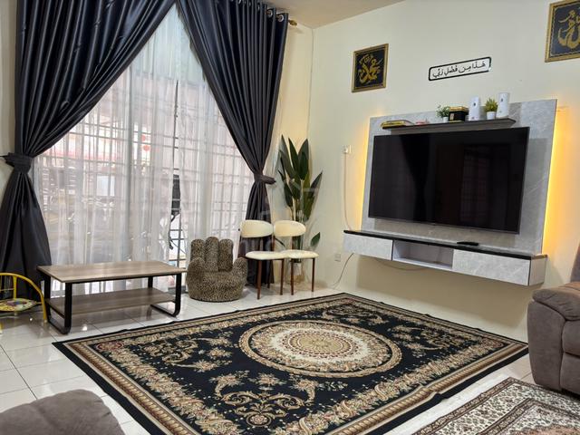 Bandar Puteri Jaya Terrace | 4 Beds, Renovated & Move-In Ready 1