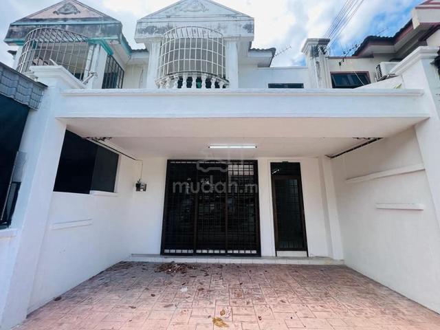 Nice House facing field near Gunung Rapat Tmn Song Choon Ipoh Airport 1