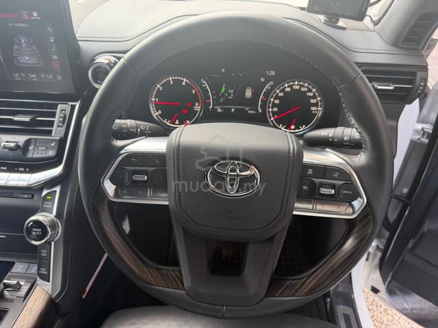 2024 Toyota LANDCRUISER LC300 3.3D ZX (A) - 4