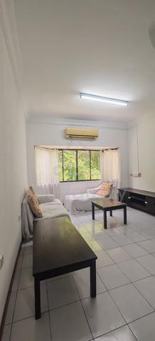 Likas Court 1