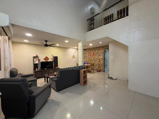 IOI Bandar Putra Double Storey Terrace House For Rent 1