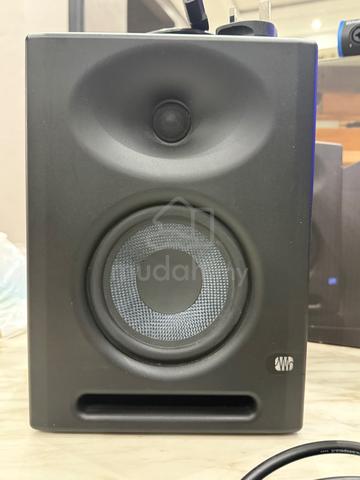 Carousel Image