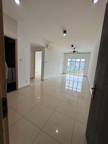 Skysuites @ Meldrum Hills Apartments Johor Town 1