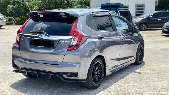 2019 Honda JAZZ 1.5 V FACELIFT (A) - 5