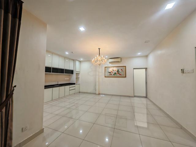 Bandar parkland, 2 sty cluster semi d, fully extended, 34x65sf 1