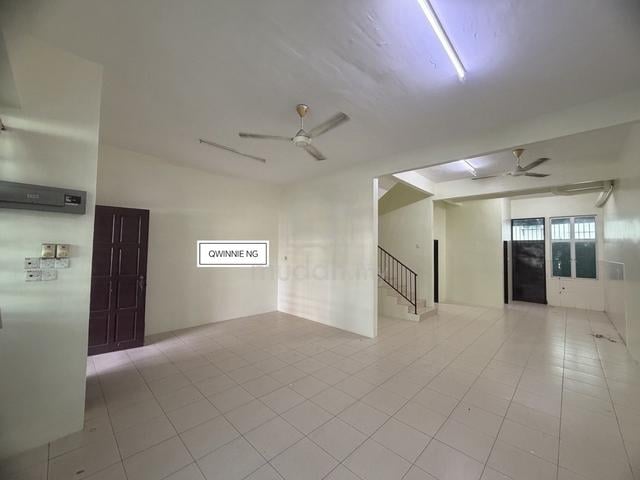2storey terrace house Valdor Permai SG BAKAP Batu Kawan Industry Rent 1