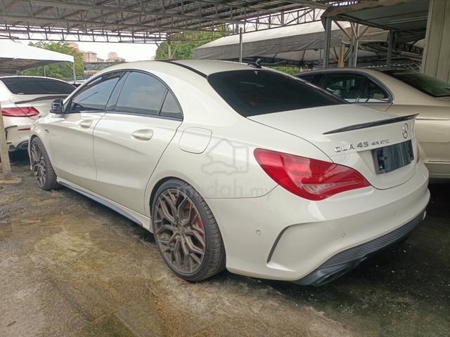2015 Mercedes Benz CLA45 2.0 AMG (A) - 4